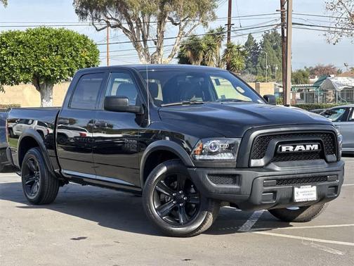 2024 RAM 1500 Classic Warlock Crew Cab 4x2 5'7' Box