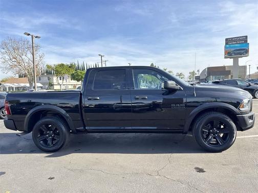 2024 RAM 1500 Classic Warlock Crew Cab 4x2 5'7' Box