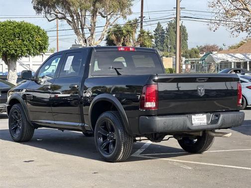 2024 RAM 1500 Classic Warlock Crew Cab 4x2 5'7' Box