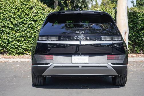 Abyss Black 2024 Hyundai IONIQ 5 SEL