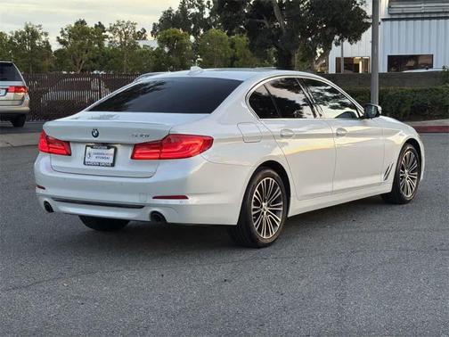 2020 BMW 530 i