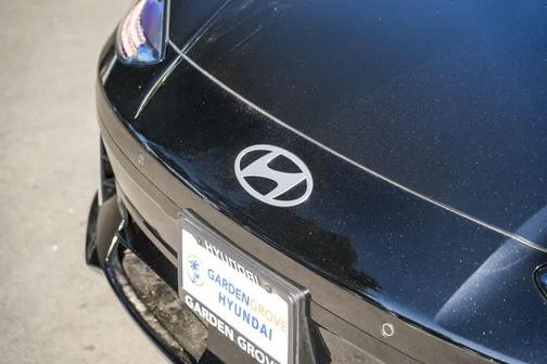 Onyx Black 2023 Hyundai IONIQ 6 SE