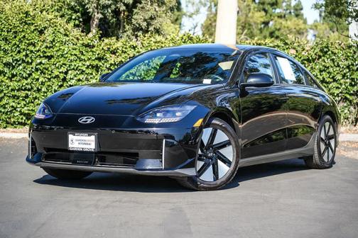 Onyx Black 2023 Hyundai IONIQ 6 SE