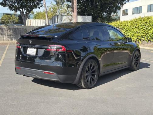 2022 Tesla Model X Dual Motor All-Wheel Drive