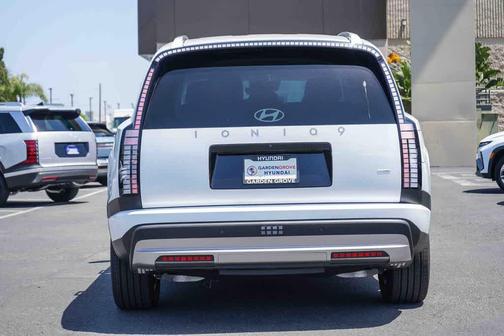 Snow White Pearl 2026 Hyundai IONIQ 9 SE