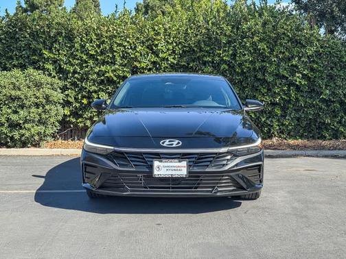 Abyss Black 2025 Hyundai ELANTRA HEV SEL Sport