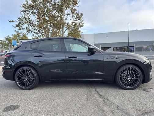 2022 Maserati Levante Modena S