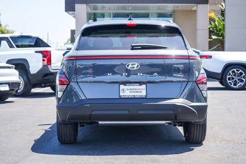 Ecotronic Gray Pearl 2026 Hyundai KONA SEL Sport