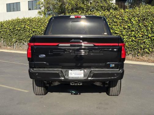 2022 Ford F-150 Lightning LARIAT