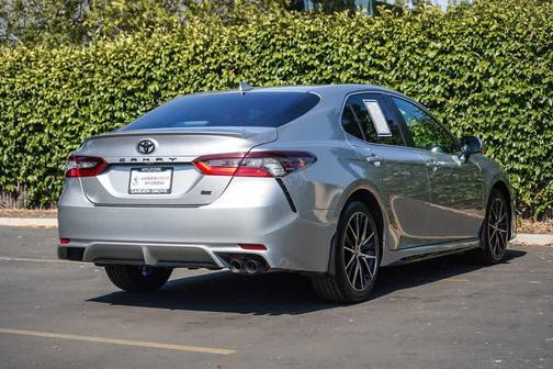 Celestial Silver Metallic 2024 Toyota Camry SE
