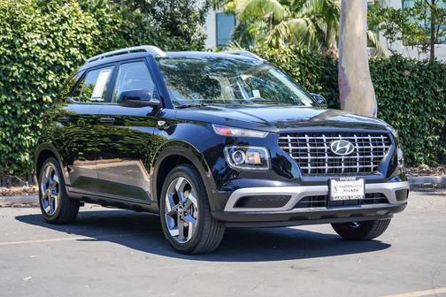Onyx Black 2024 Hyundai VENUE SEL