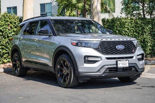 ICONIC SILVER METALLIC 2022 Ford Explorer ST