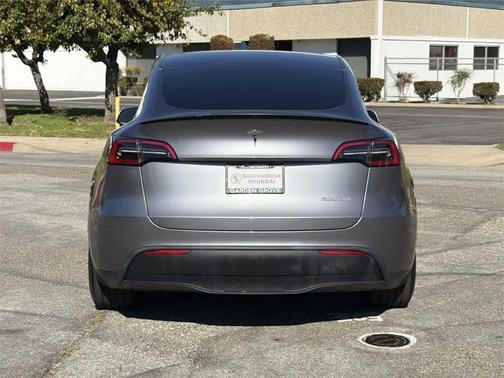2025 Tesla Model Y Performance Dual Motor All-Wheel Drive