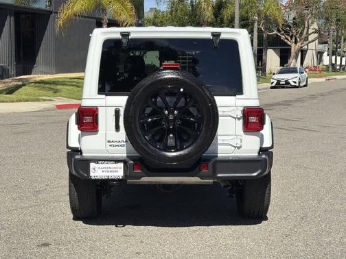 2025 Jeep Wrangler 4xe Sahara
