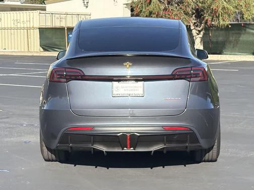 2023 Tesla Model Y Performance Dual Motor All-Wheel Drive