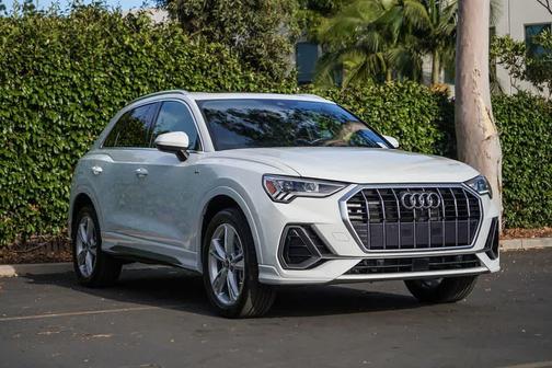 Glacier White Metallic 2023 Audi Q3 45 S line Premium Plus