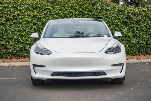 Pearl White Multi-Coat 2021 Tesla Model 3 Standard Range Plus