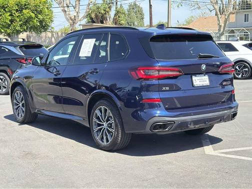 Tanzanite Blue II Metallic 2021 BMW X5 M50i