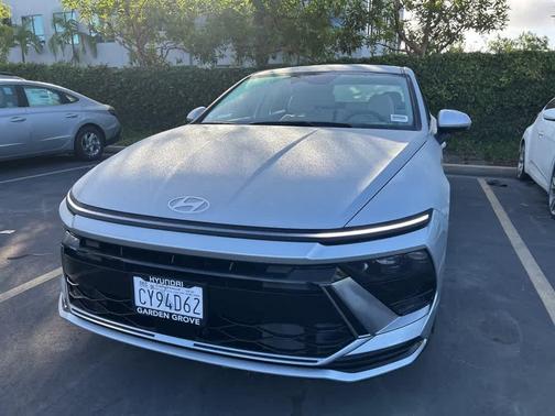 2025 Hyundai SONATA Hybrid SE