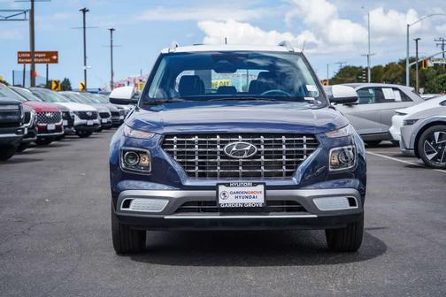 Denim w/White Roof 2026 Hyundai VENUE SEL w/Two-Tone Roof