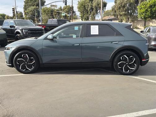 2024 Hyundai IONIQ 5 SEL