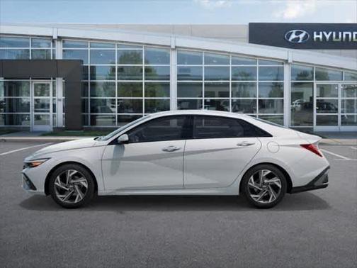 2025 Hyundai ELANTRA SEL