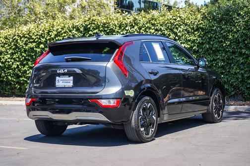 Graphite Gray 2023 Kia Niro EV Wind