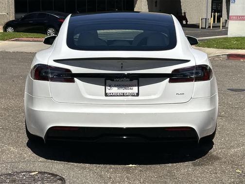 2021 Tesla Model S Plaid
