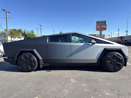 2024 Tesla Cybertruck All-Wheel Drive