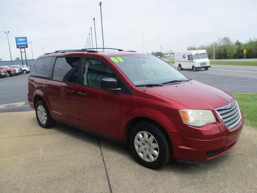 Photo 2 of 13 of 2008 Chrysler Town & Country LX