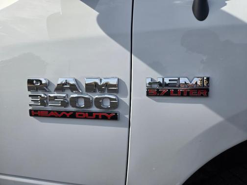 2016 RAM 3500 Tradesman