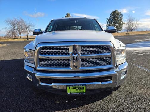 2017 RAM 2500 Laramie Crew Cab 4x4 6'4' Box