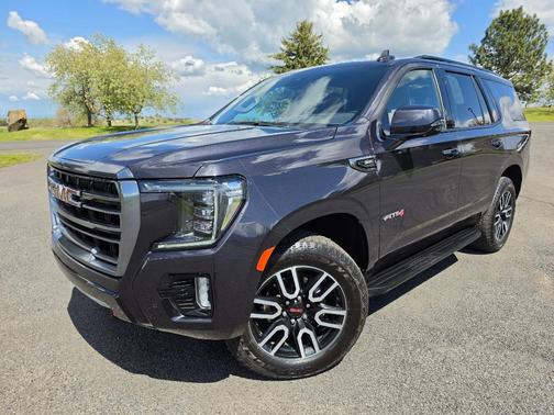 Midnight Blue Metallic 2023 GMC Yukon AT4