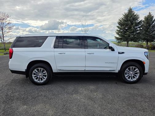 WHITE 2023 GMC Yukon XL SLT