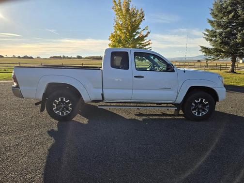 2012 Toyota Tacoma Base