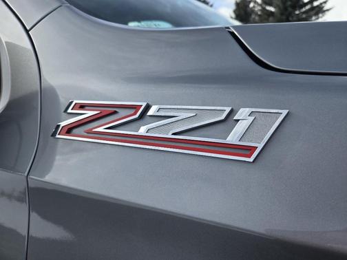 2025 Chevrolet Suburban 4WD Z71