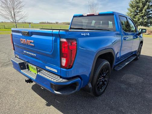 2022 GMC Sierra 1500 Elevation