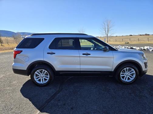 2016 Ford Explorer Base