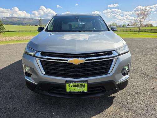GREY 2023 Chevrolet Traverse LS