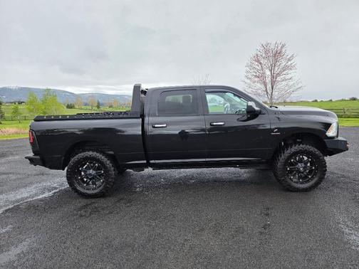BLACK 2017 RAM 2500 Big Horn Crew Cab 4x4 6'4' Box