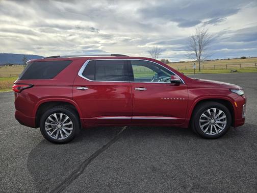 2023 Chevrolet Traverse Premier