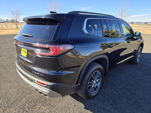 2025 GMC Acadia AWD Elevation