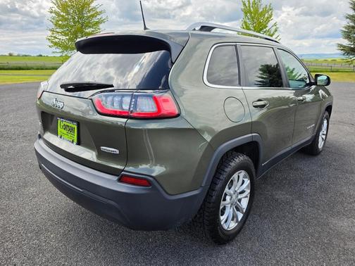 Olive Green Pearlcoat 2019 Jeep Cherokee Latitude