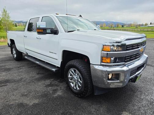 Summit White 2016 Chevrolet Silverado 3500 LTZ