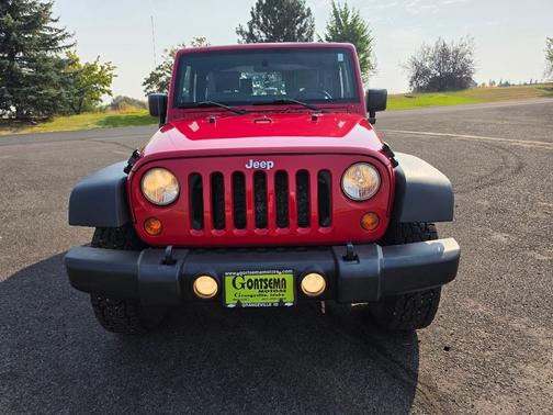 RED 2009 Jeep Wrangler X