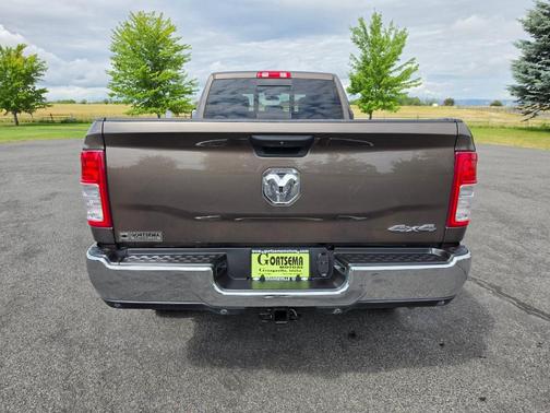 RV Match Walnut Brown Metallic Clearcoat 2020 RAM 2500 Tradesman Crew Cab 4x4 8' Box