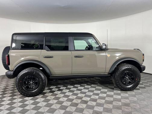 Gray 2025 Ford Bronco Badlands