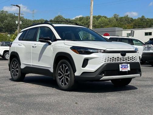 2026 Toyota Corolla Cross LE