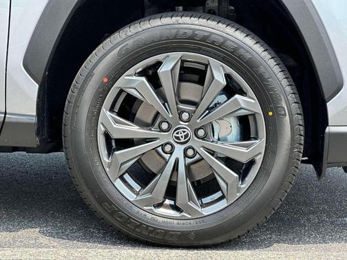 2025 Toyota RAV4 Hybrid XLE Premium