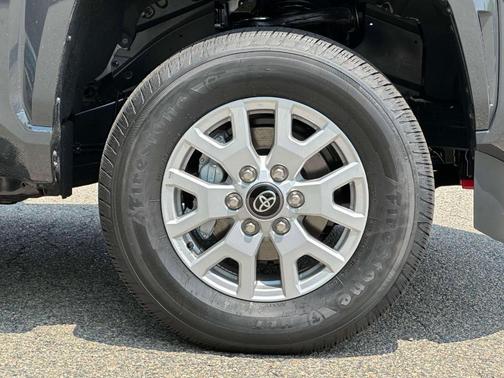 2025 Toyota Tacoma SR